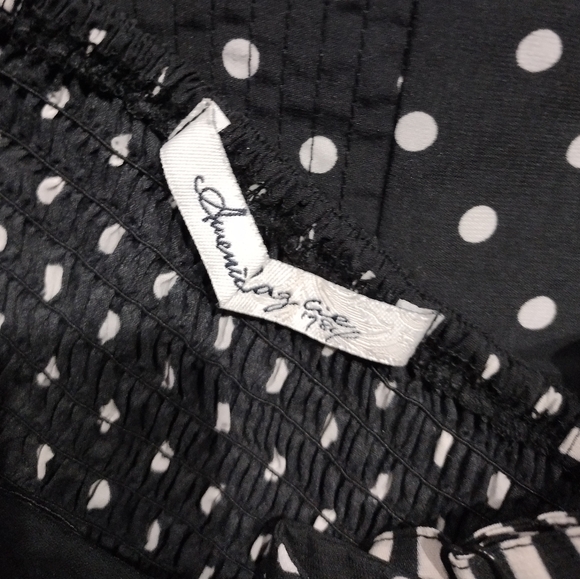 Polka dot corset-like top - Picture 2 of 13